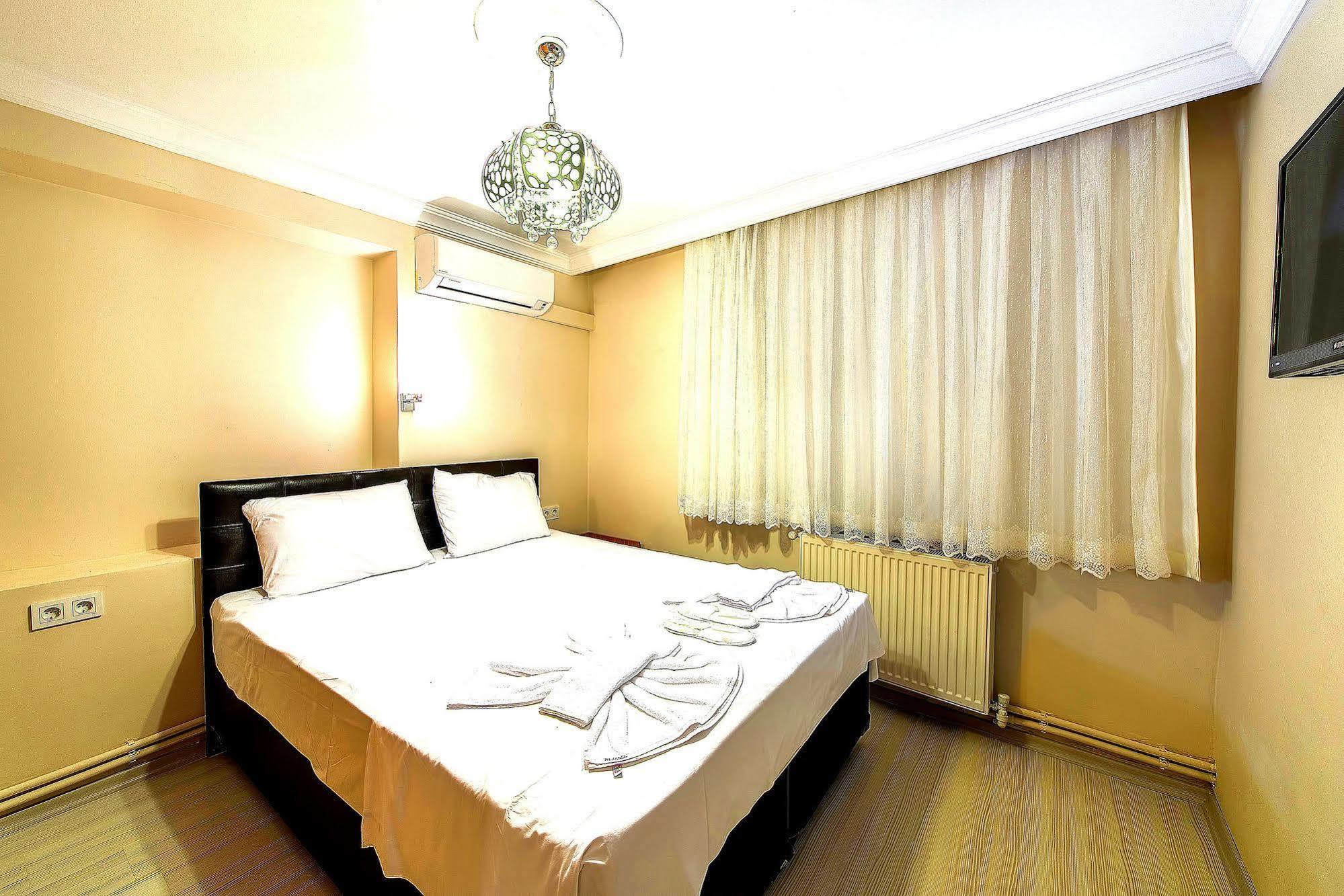 Efe Apart Hotel Stambuł Zewnętrze zdjęcie